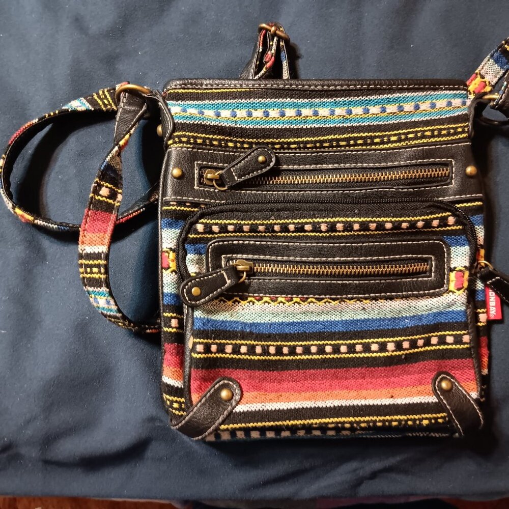 UNIONBAY Aztec Multicolor Design Crossover Women Purse